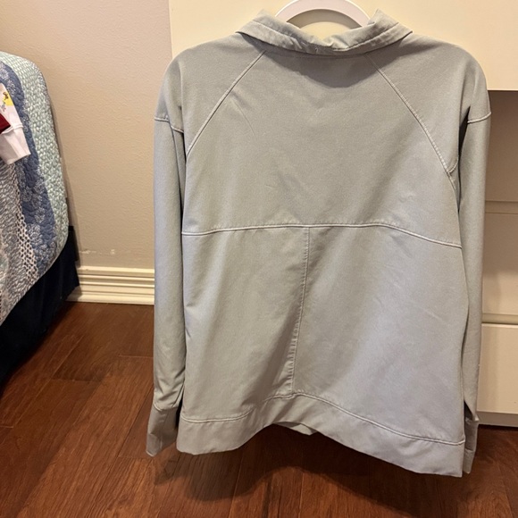 Columbia Women's Light Gray Windbreaker - STYLE NO LONGER MADE!! - Picture 5 of 6